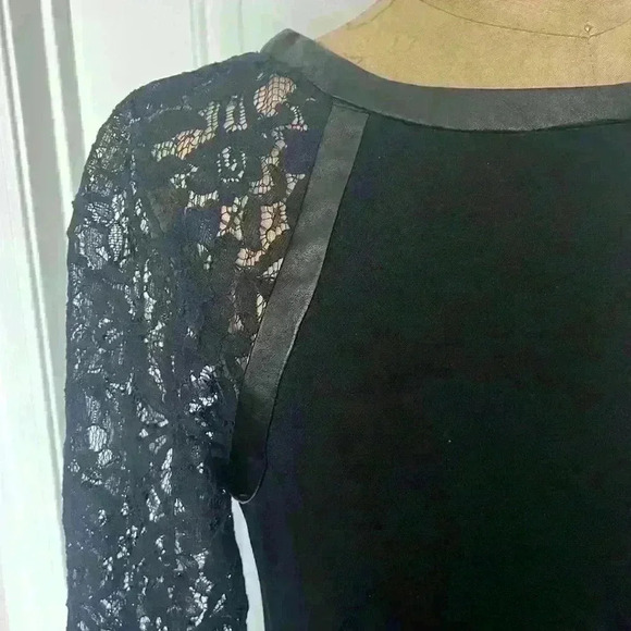 London Times Black Cocktail Dress w/ Lace Sleeves. - Picture 3 of 8